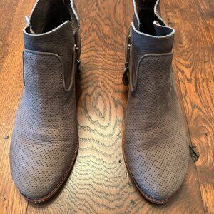 Taupe boots - size 8